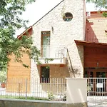 Relaxo Apartmanhaz Cserkeszőlő