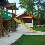 Relaxo Apartmanhaz * Cserkeszőlő