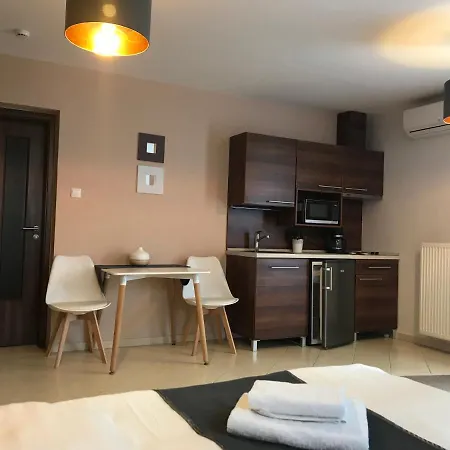 Relaxo Apartmanház Panzió Cserkeszőlő