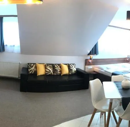 Relaxo Apartmanház Panzió *