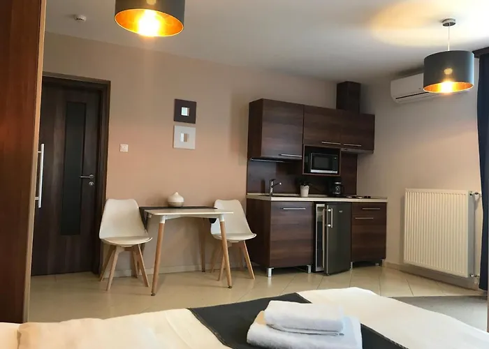 Relaxo Apartmanhaz Bed & Breakfast Cserkeszolo